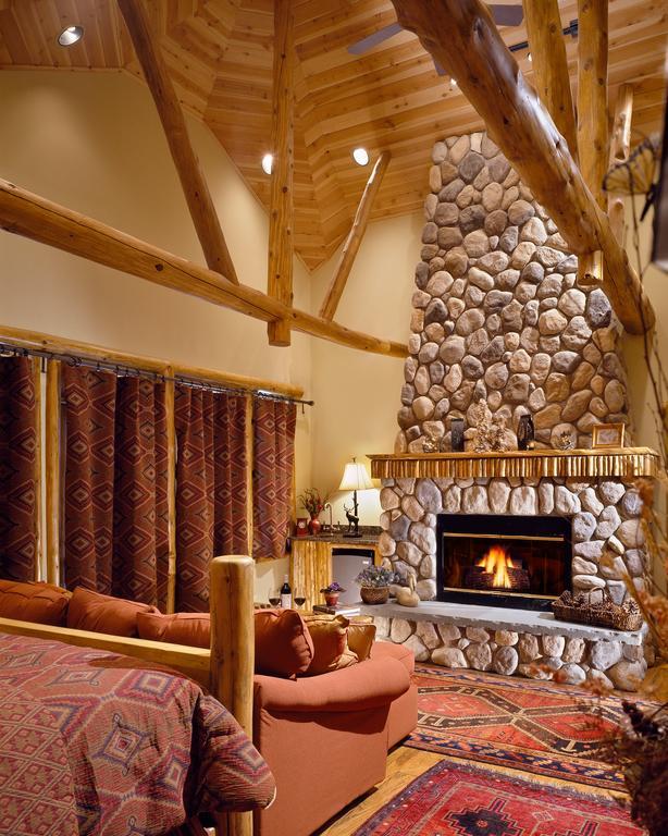 The Fern Lodge Chestertown 外观 照片